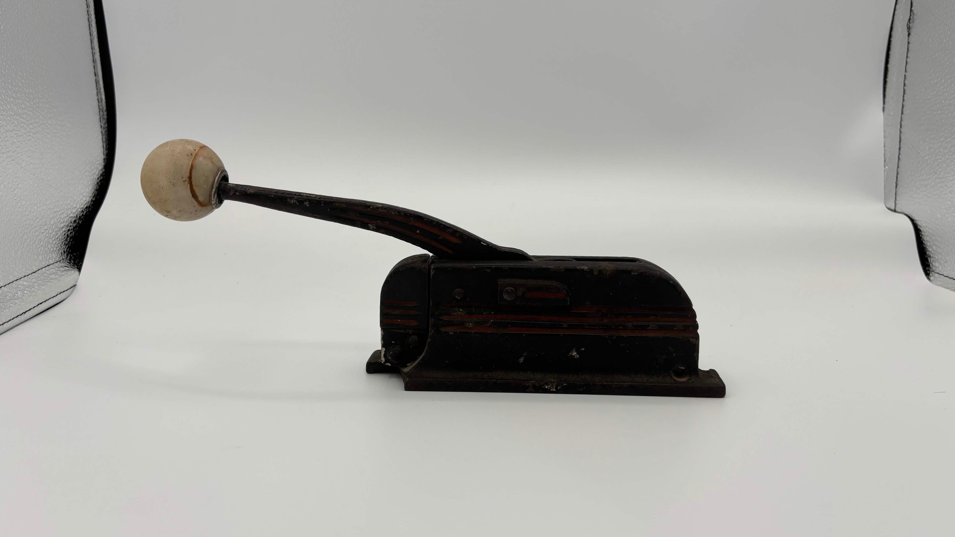 Bakelite Ball Handle Press